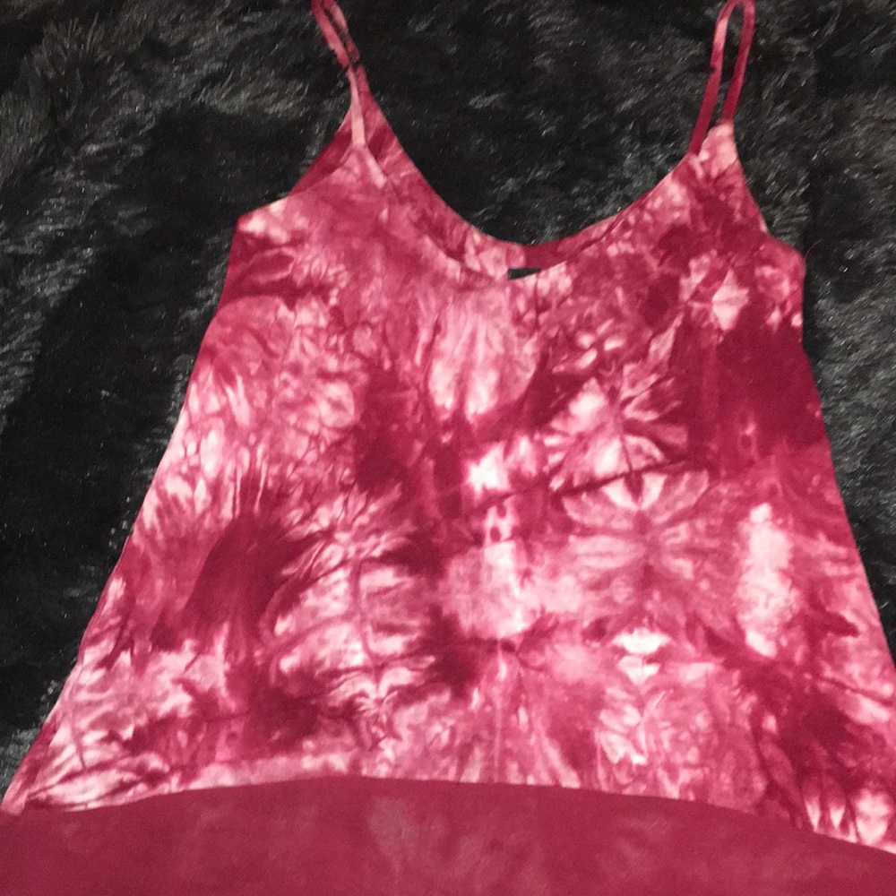 Tie dye maroon everyday top
